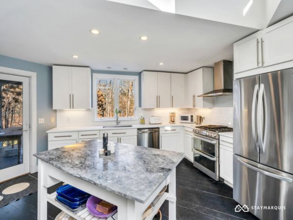 Hamptons Home 1020299