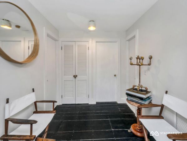 Hamptons Home 1020299