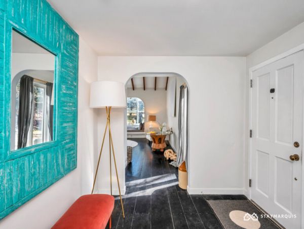 Hamptons Home 1020299