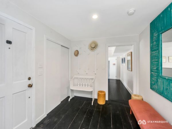 Hamptons Home 1020299