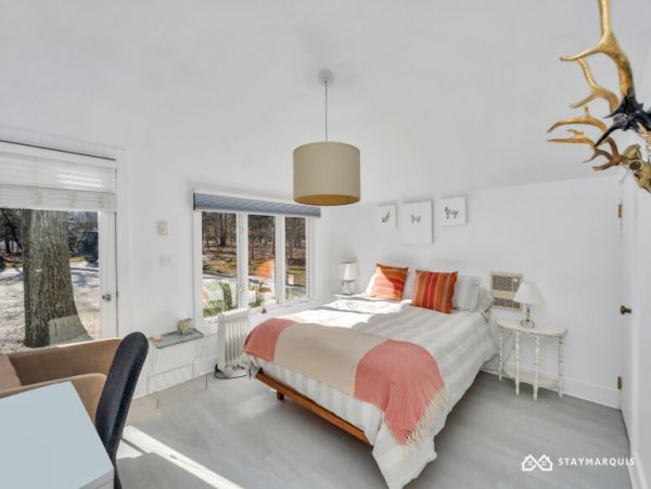 Hamptons Home 1020299
