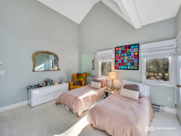 Hamptons Home 1020299