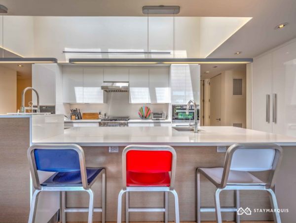 Hamptons Home 1020300