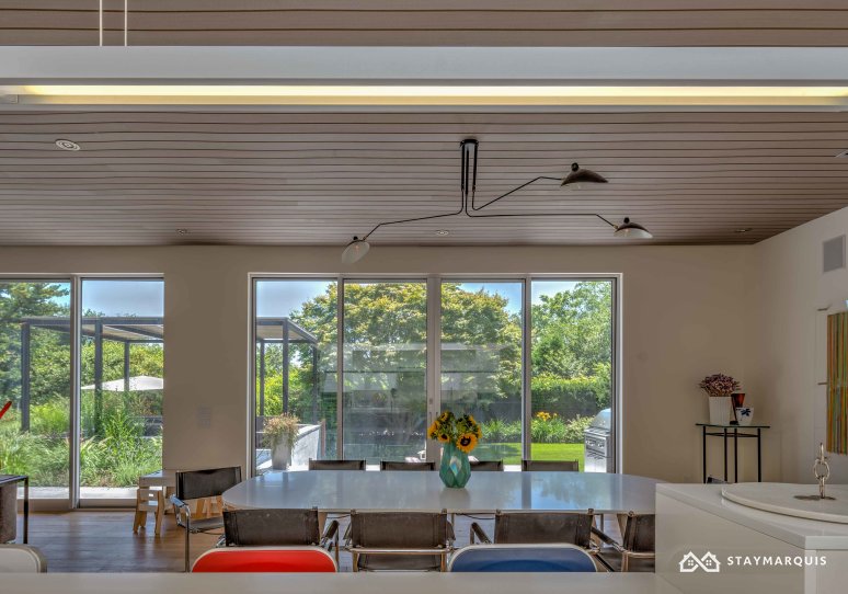 Hamptons Home 1020300