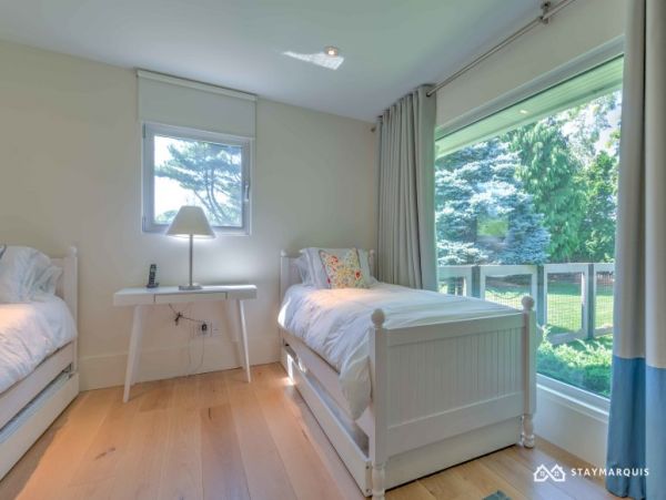 Hamptons Home 1020300