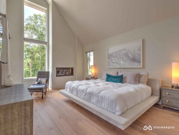 Hamptons Home 1020301