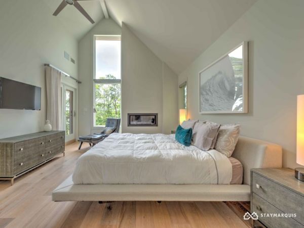 Hamptons Home 1020301