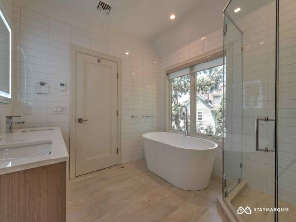 Hamptons Home 1020301