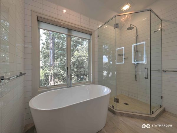 Hamptons Home 1020301