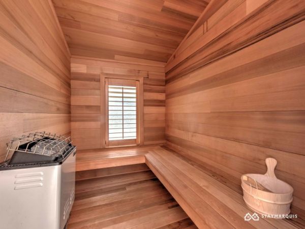 Hamptons Home 1020301