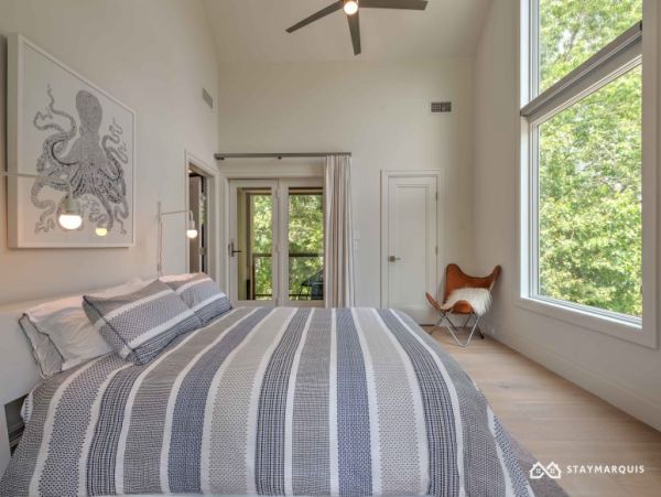 Hamptons Home 1020301