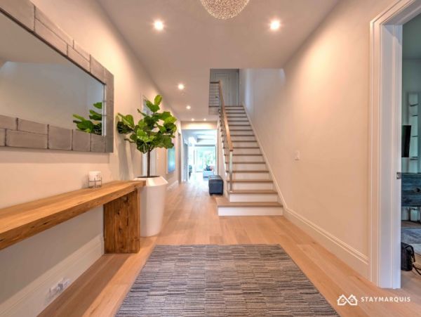 Hamptons Home 1020301
