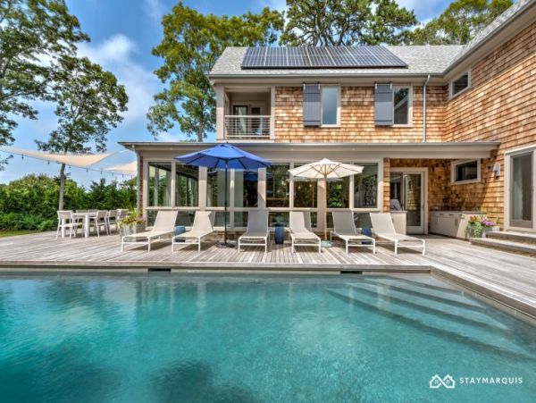 Hamptons Home 1020301