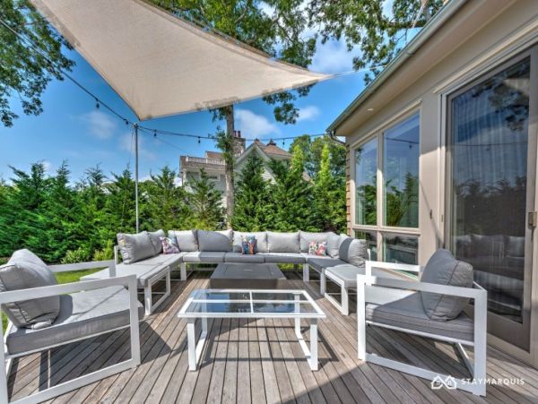 Hamptons Home 1020301