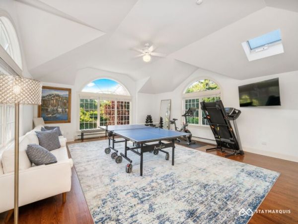 Hamptons Home 1020303
