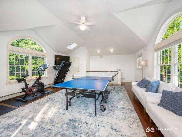 Hamptons Home 1020303