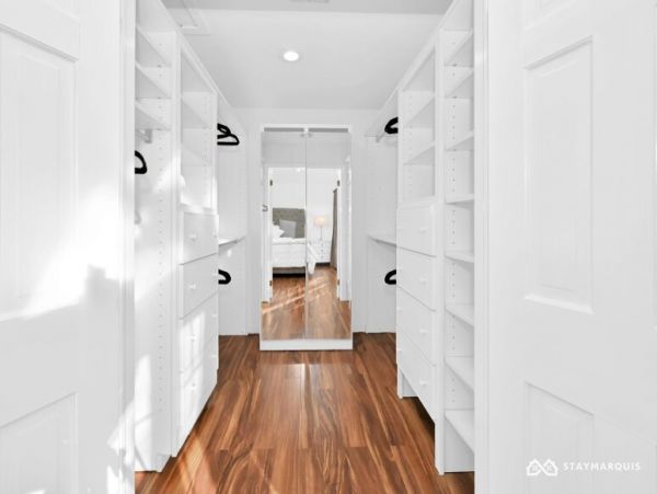Hamptons Home 1020303