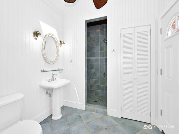 Hamptons Home 1020303