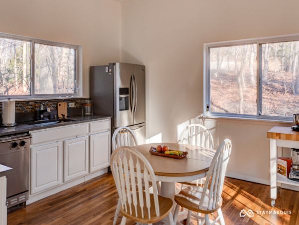 Hamptons Home 1020305