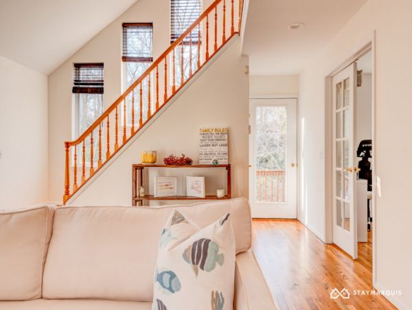 Hamptons Home 1020305