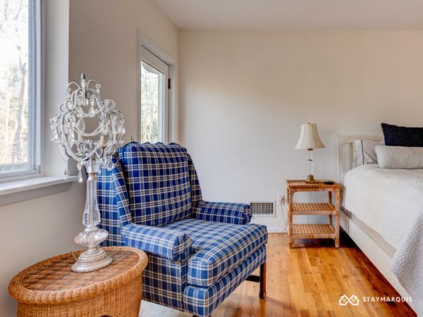 Hamptons Home 1020305