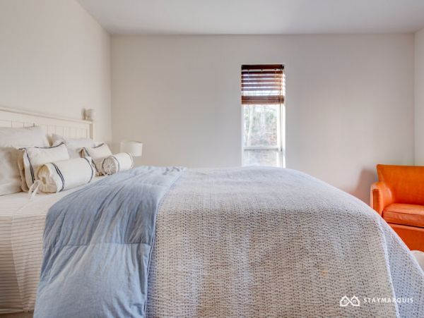 Hamptons Home 1020305