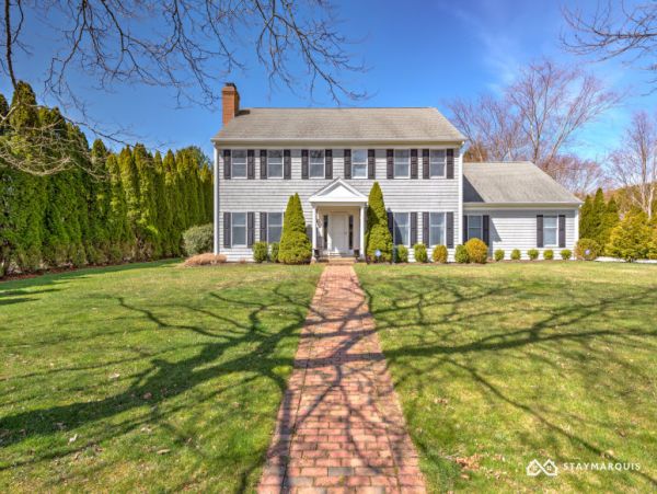 Hamptons Home 1020307