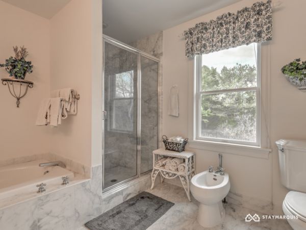 Hamptons Home 1020307