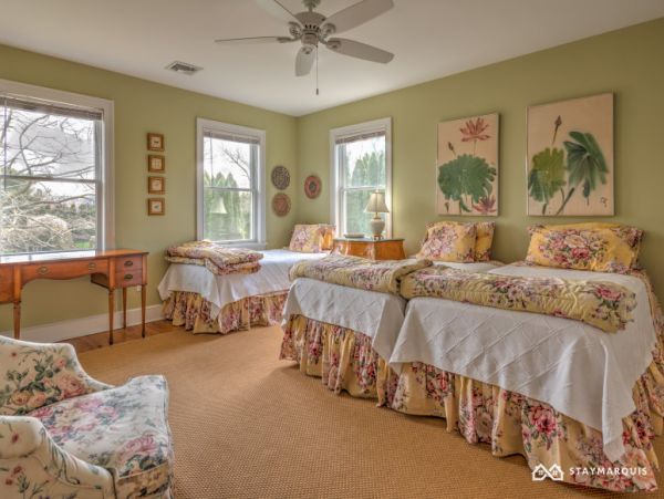 Hamptons Home 1020307