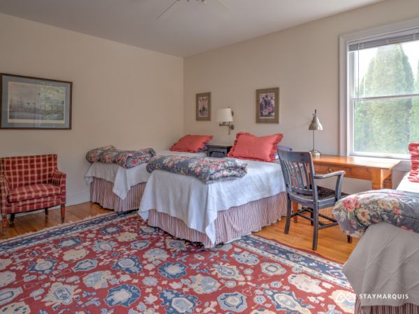 Hamptons Home 1020307