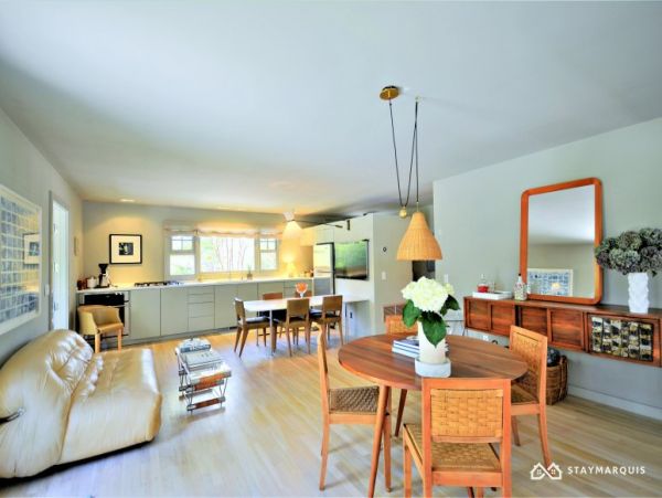 Hamptons Home 1020308