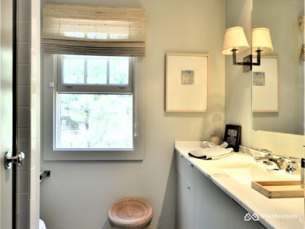 Hamptons Home 1020308