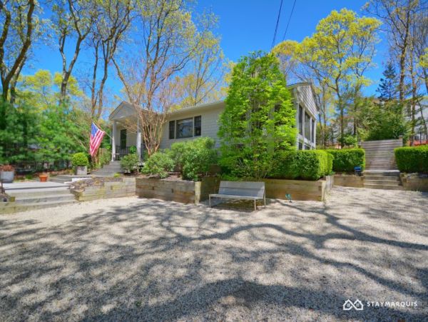 Hamptons Home 1020308