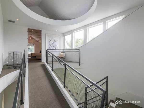 Hamptons Home 1020309