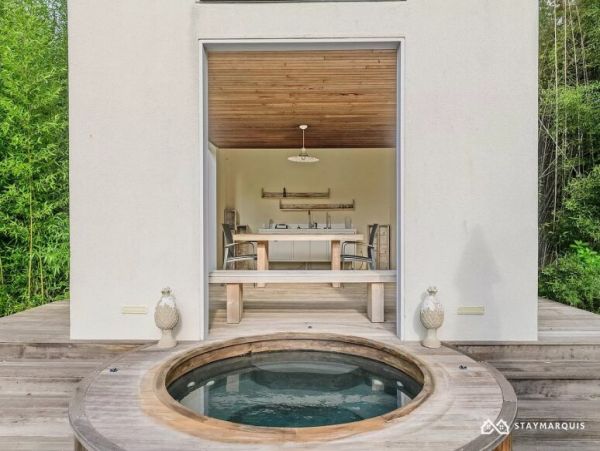 Hamptons Home 1020309