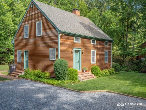 Hamptons Home 1020310