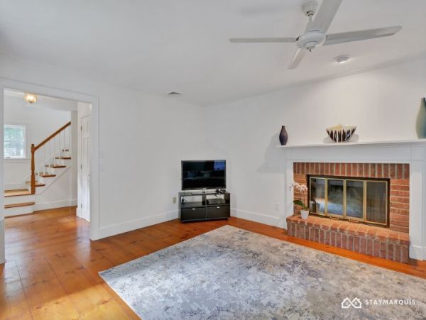 Hamptons Home 1020310