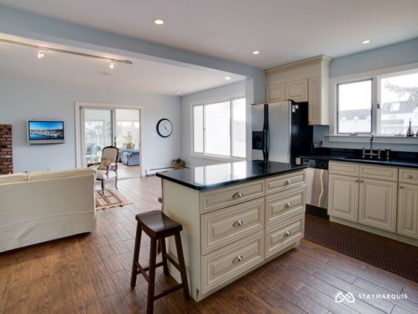 Hamptons Home 1020311