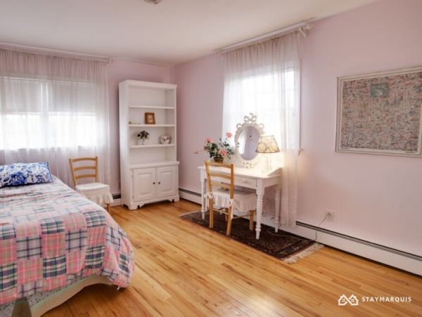 Hamptons Home 1020311