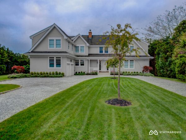 Hamptons Home 1020313