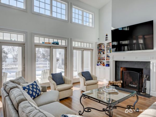 Hamptons Home 1020313