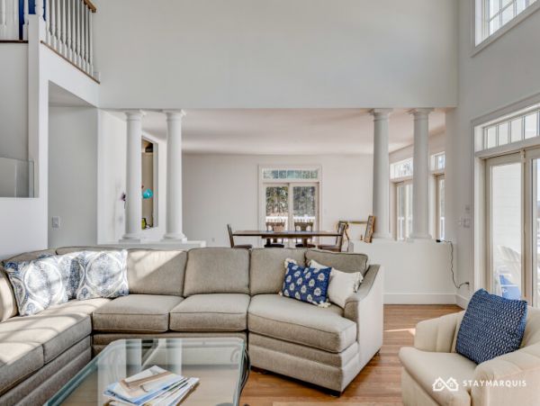 Hamptons Home 1020313