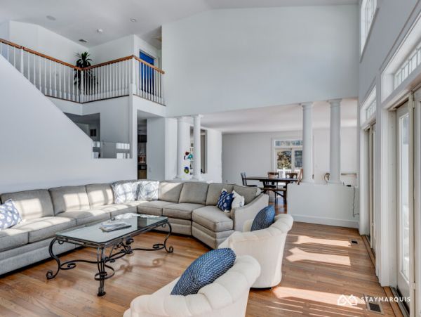 Hamptons Home 1020313