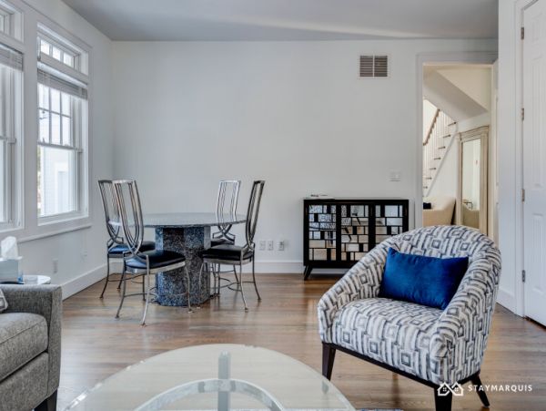 Hamptons Home 1020313