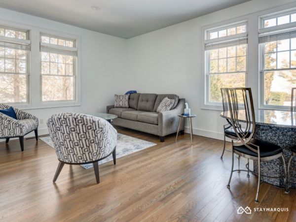 Hamptons Home 1020313