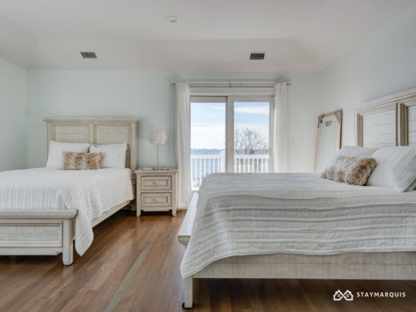 Hamptons Home 1020313