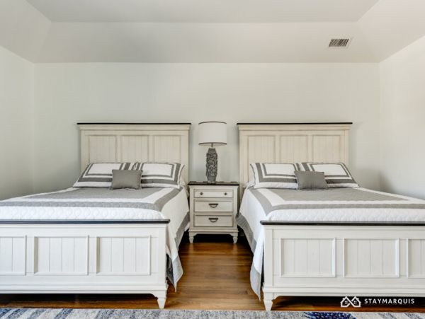 Hamptons Home 1020313