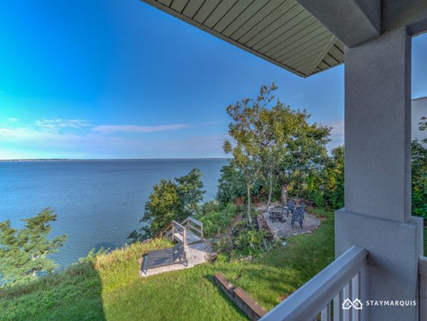 Hamptons Home 1020314