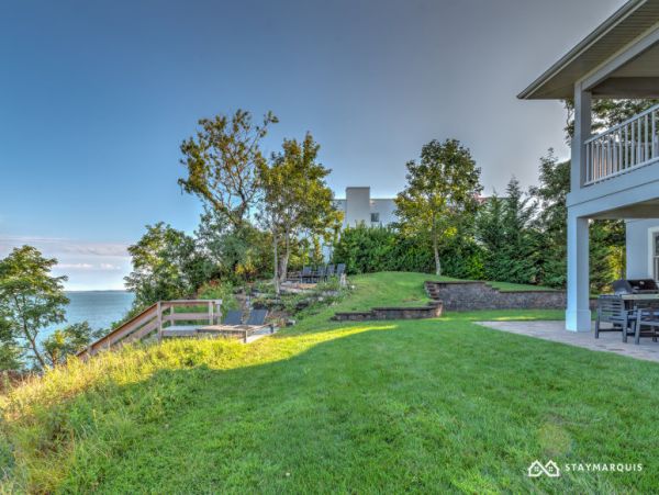 Hamptons Home 1020314