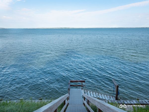 Hamptons Home 1020314